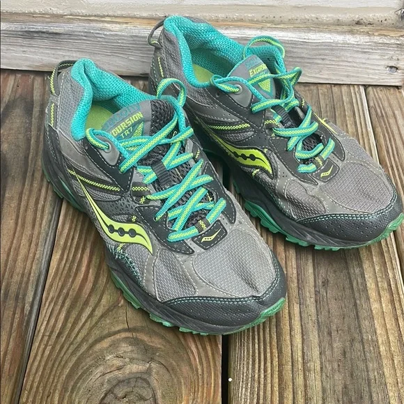 Saucony Women's Excursion TR7 Gray and Green Running Sneakers Size 8 - Picture 1 of 9